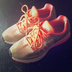 Nike Zoom Pegasus sneakers